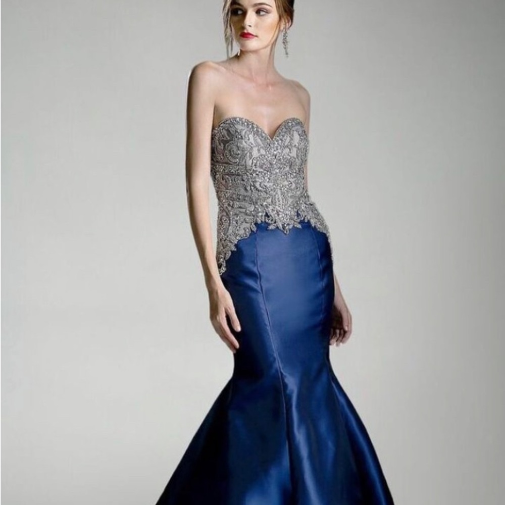 New never worn size 6 unaltered royal blue and silver mermaid style prom dress. - Picture 3 of 4
